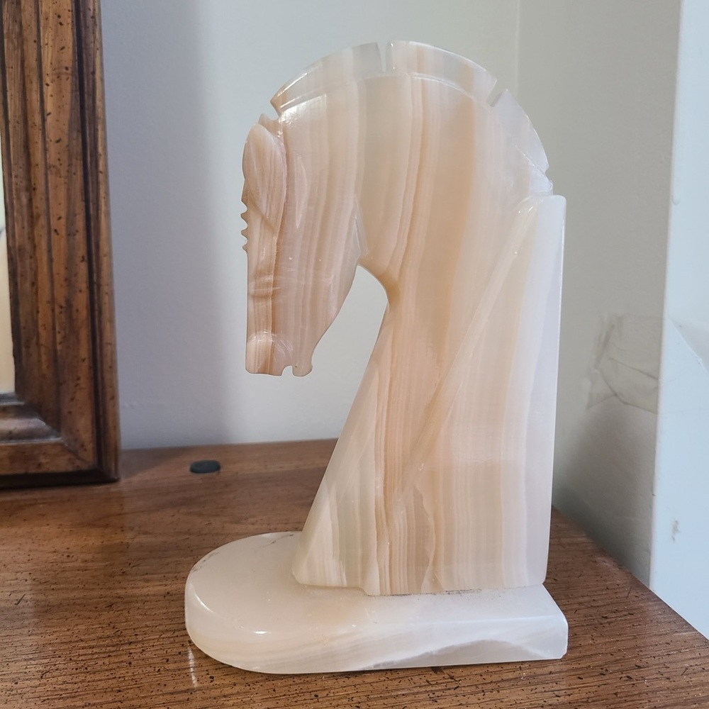 Elegant Horse Head Sculpture Bookends